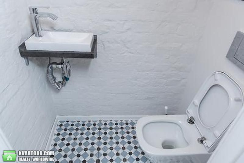 Rent out 2-room apartment. Киев,  Бассейная — photo 10