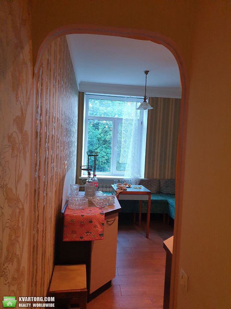 Rent out 1-room apartment. Киев, Мартиросяна — photo 4