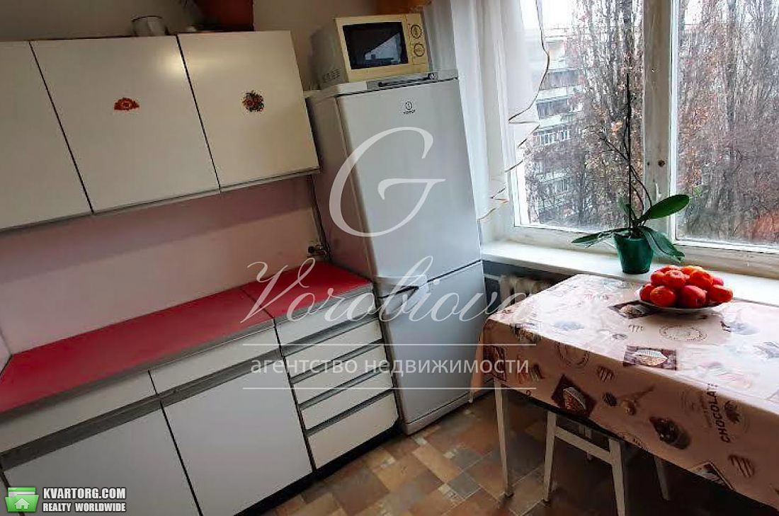 Sell 3-room apartment. Киев,  Кучера василя — photo 9