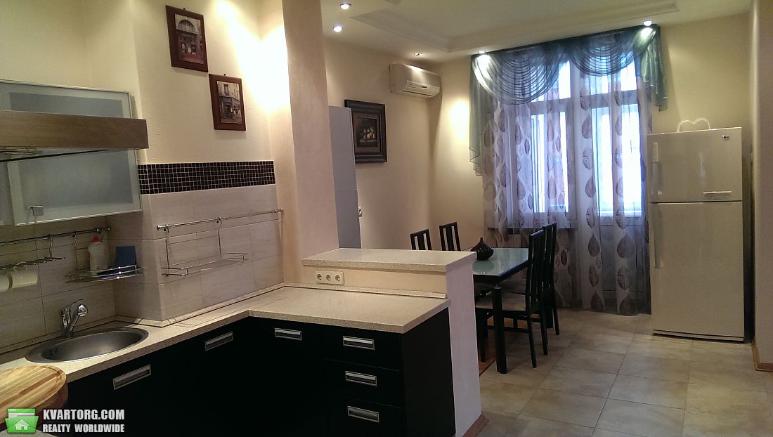Rent out 3-room apartment. Киев,  Щорса — photo 10