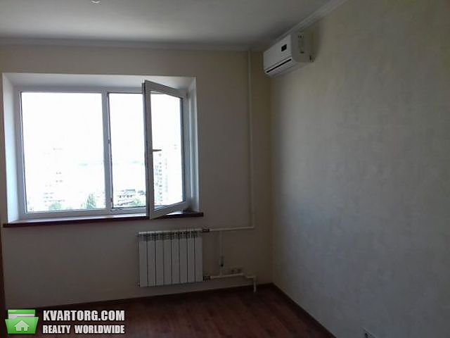 Sell 3-room apartment. Киев,  Бажана — photo 2