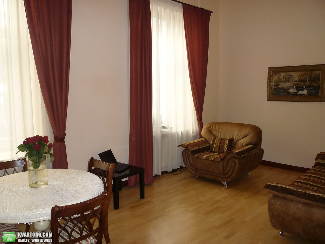 Sell 2-room apartment. Киев,  Ярославов Вал — photo 1