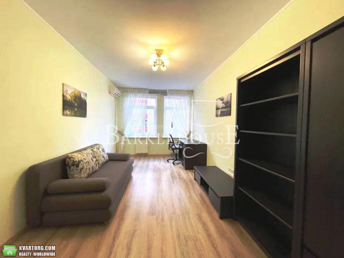 Rent out 4-room apartment. Киев,  Щекавицкая — photo 5