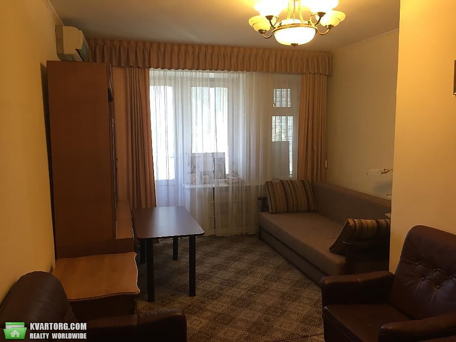 Sell 4-room apartment. Киев,  Почайнинская — photo 3