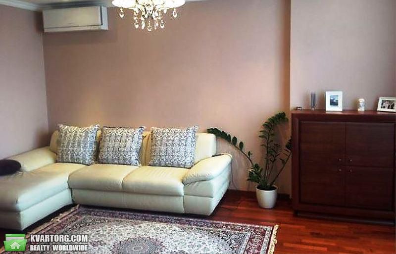 Rent out 3-room apartment. Киев,  Дегтяревская — photo 5