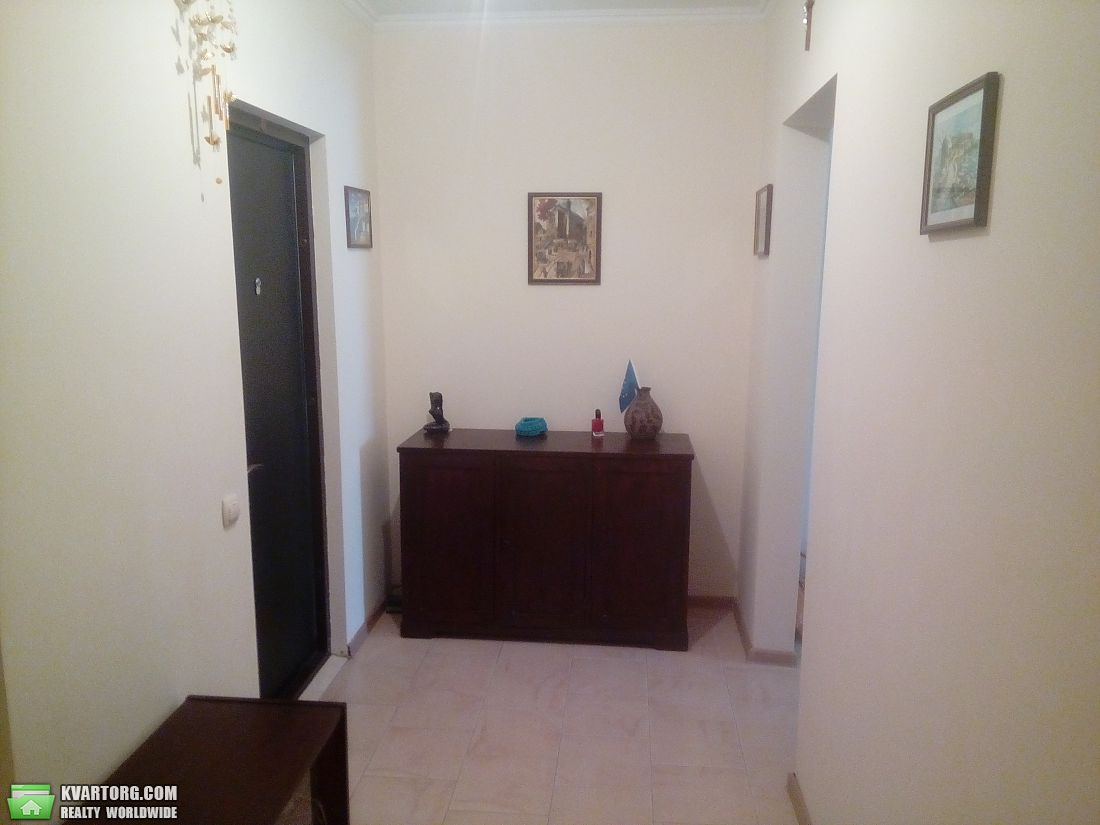 Rent out 2-room apartment. Киев, О.Пчилки — photo 4
