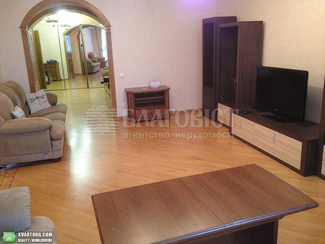 Rent out 3-room apartment. Киев,  Гусовского — photo 2