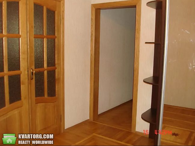 Rent out 2-room apartment. Киев,  Гмыри — photo 1