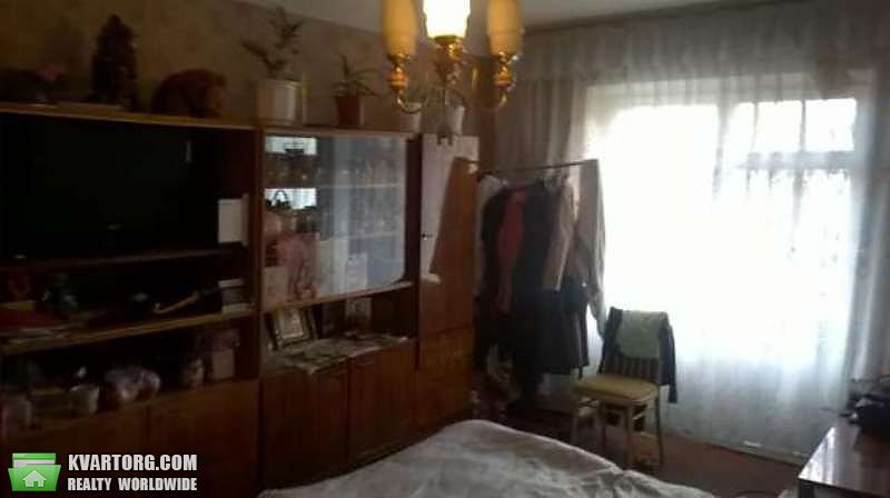 Sell 3-room apartment. Киев,  Ромена Роллана — photo 2