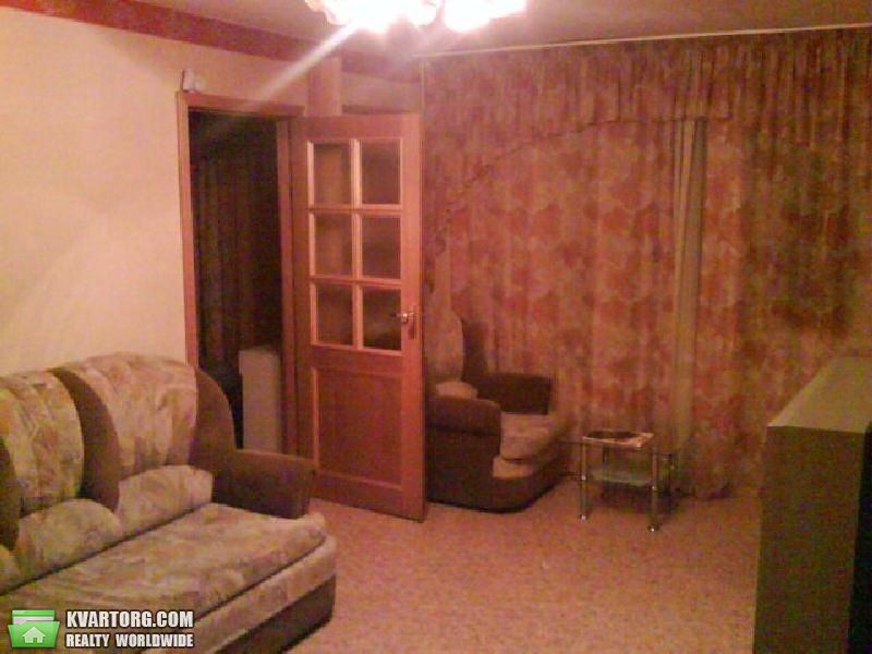 Rent out 2-room apartment. Киев, Симиренко — photo 2