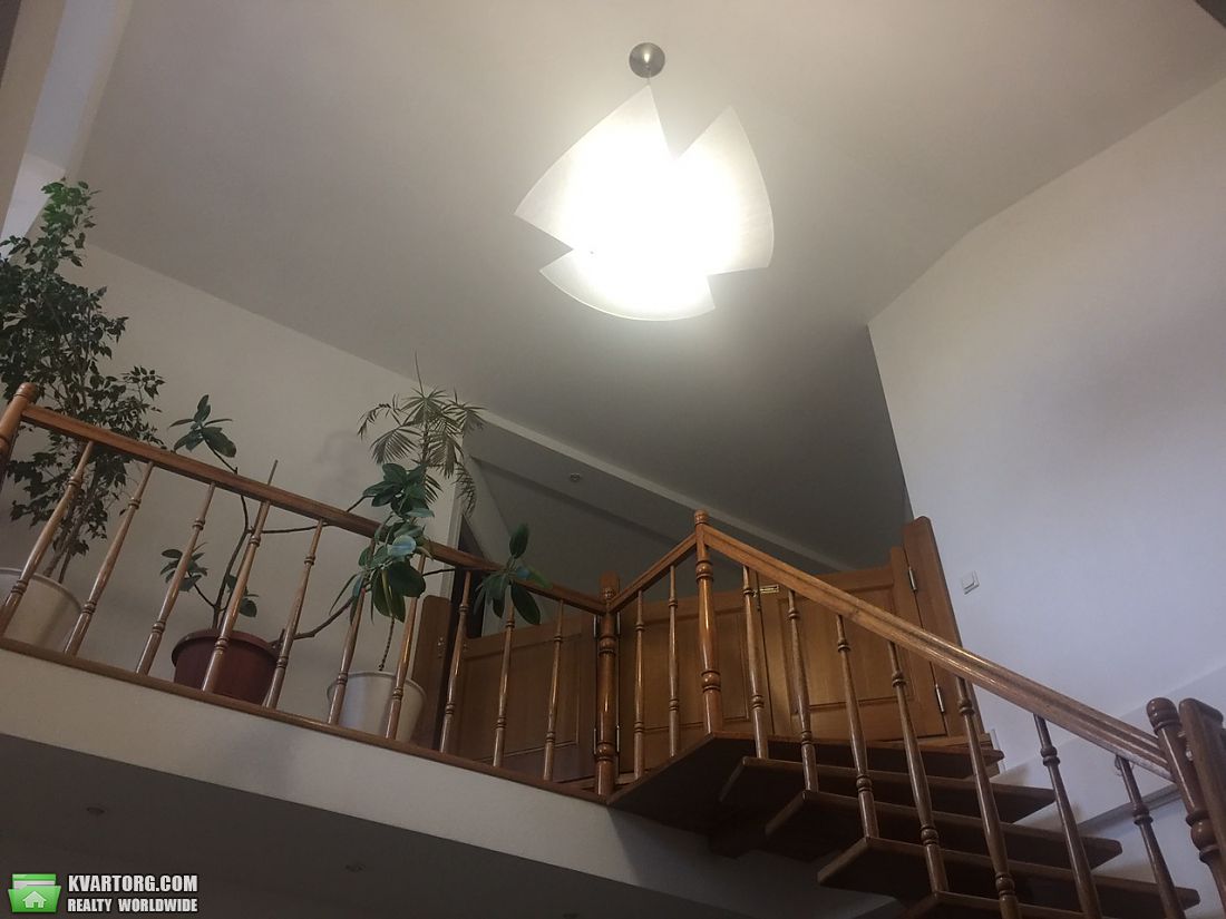 Rent out house. Киев,  Столетова — photo 1
