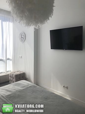 Rent out 2-room apartment. Киев,  Саксаганского — photo 6