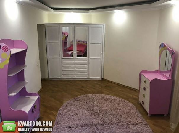 Rent out 3-room apartment. Киев,  Миропольская — photo 8