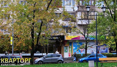 Sell shop. Киев,  Русановский бул — photo 1