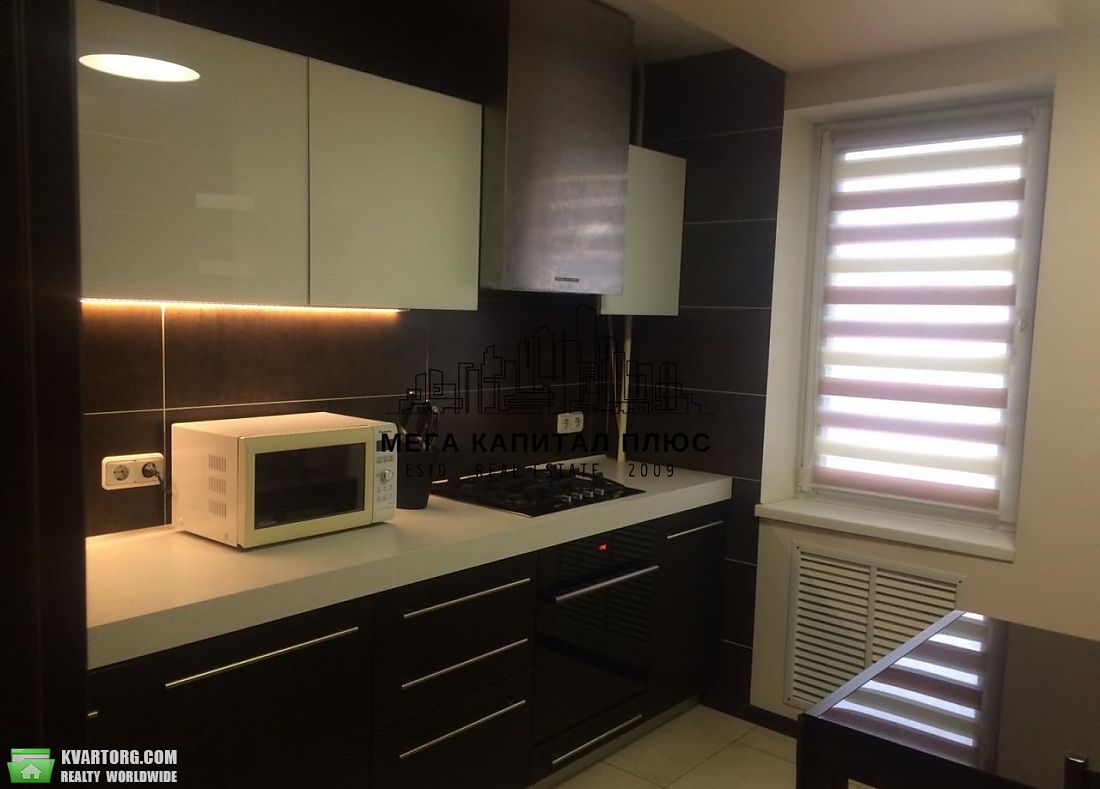 Rent out 2-room apartment. Киев,  Харьковское шоссе — photo 1