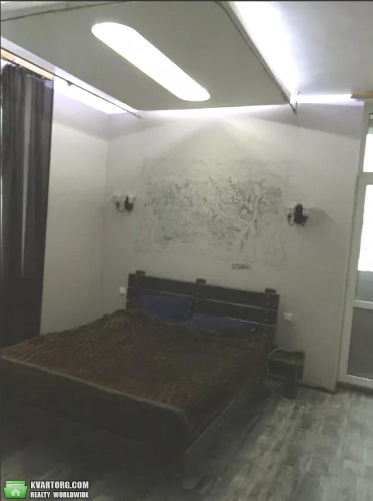Rent out 2-room apartment. Киев,  Глубочицкая — photo 3