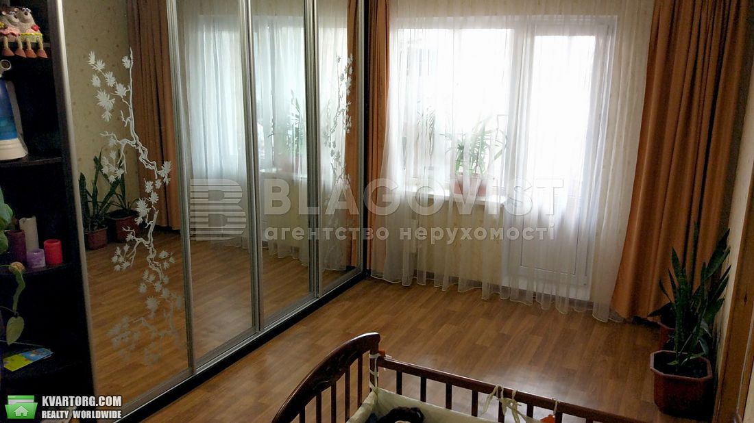 Sell 4-room apartment. Киев,  Декабристов — photo 1