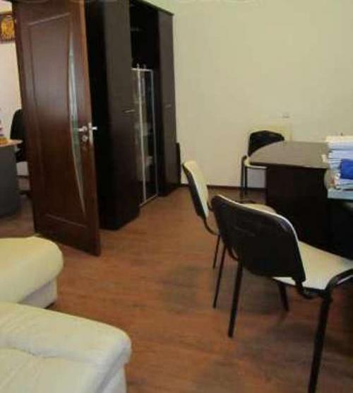 Rent out office. Киев, Круглоуниверситетская — photo 1