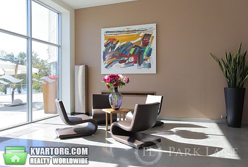 Rent out 3-room apartment. Киев, Окипной — photo 4