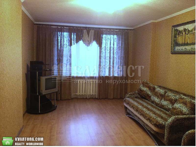 Rent out 3-room apartment. Киев,  Чорновола Вячеслава — photo 10