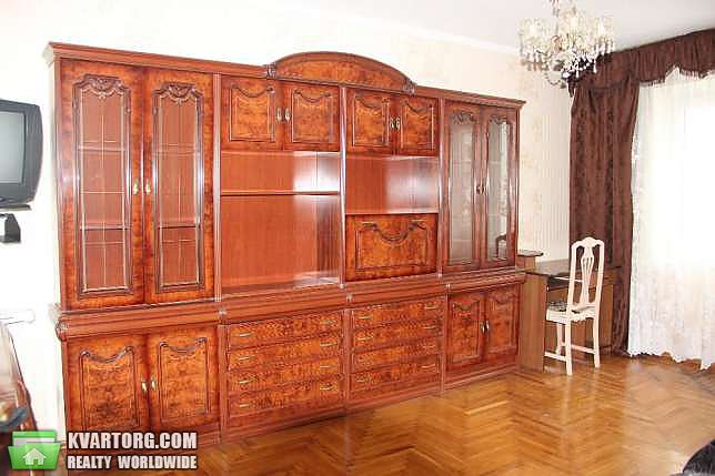 Rent out 2-room apartment. Киев,  Мишуги — photo 1
