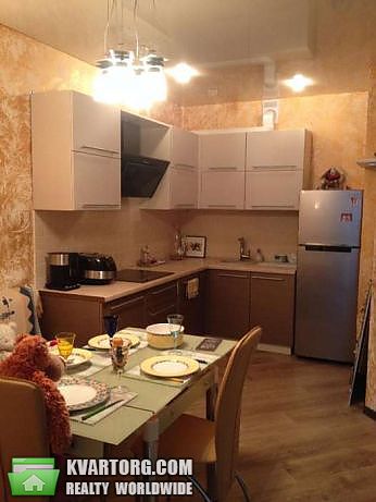 Rent out 1-room apartment. Киев,  Трутенко — photo 4