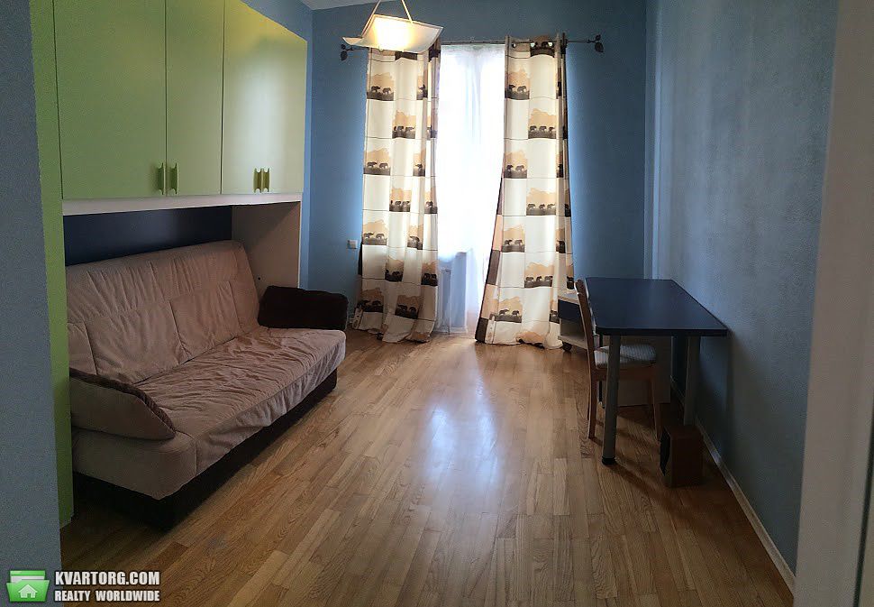 Sell 4-room apartment. Киев,  Дмитриевская — photo 2