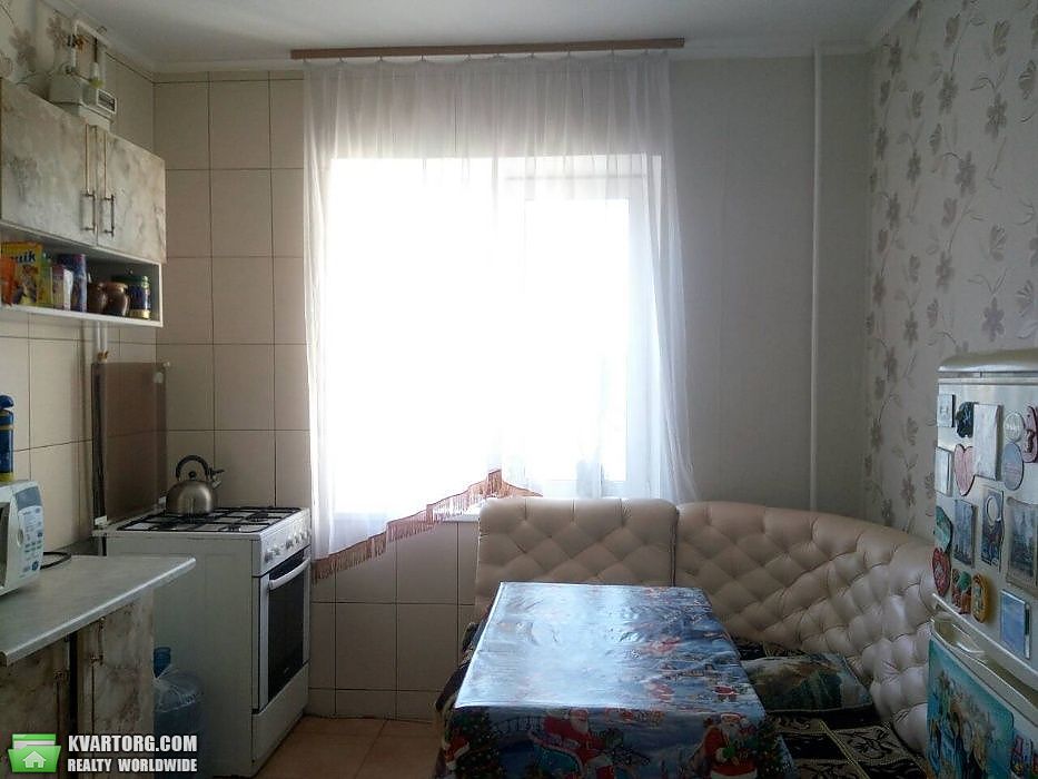 Sell 3-room apartment. Киев,  Свободы пр — photo 1