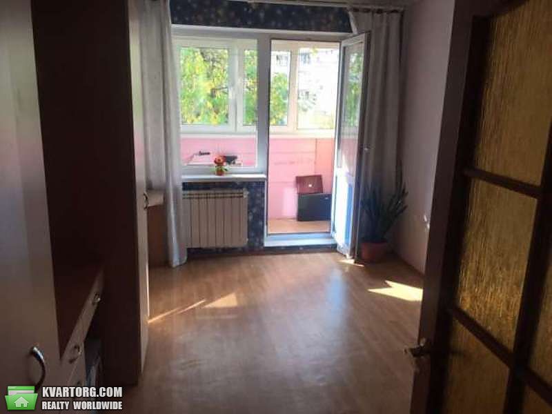 Sell 3-room apartment. Киев,  Приречная — photo 2