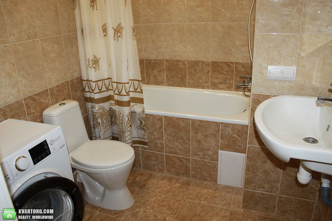 Rent out 1-room apartment. Киев,  Туманяна — photo 4