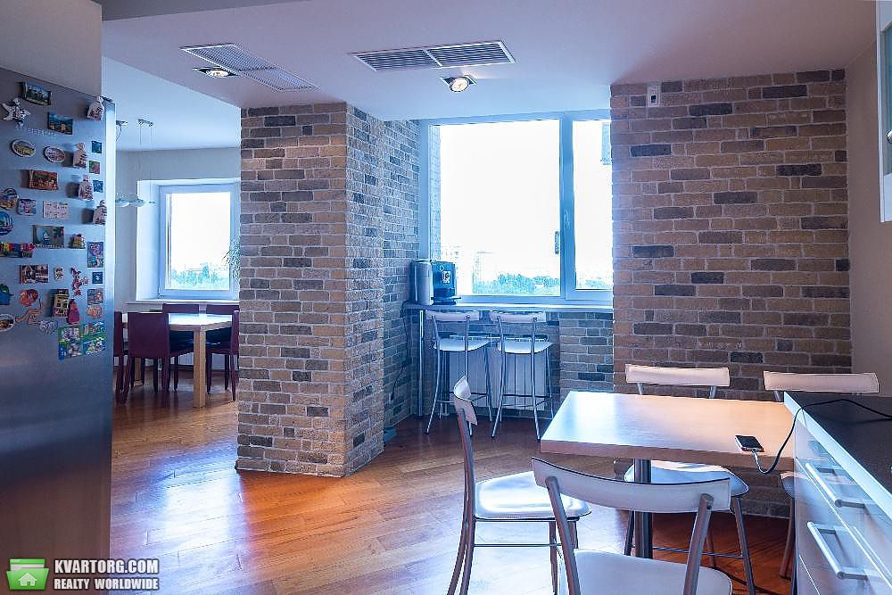 Rent out 4-room apartment. Киев,  Клиническая — photo 3