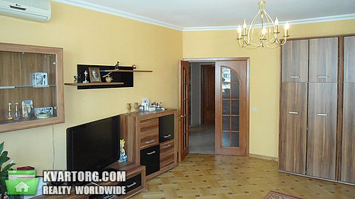Sell 2-room apartment. Киев,  Амосова — photo 3
