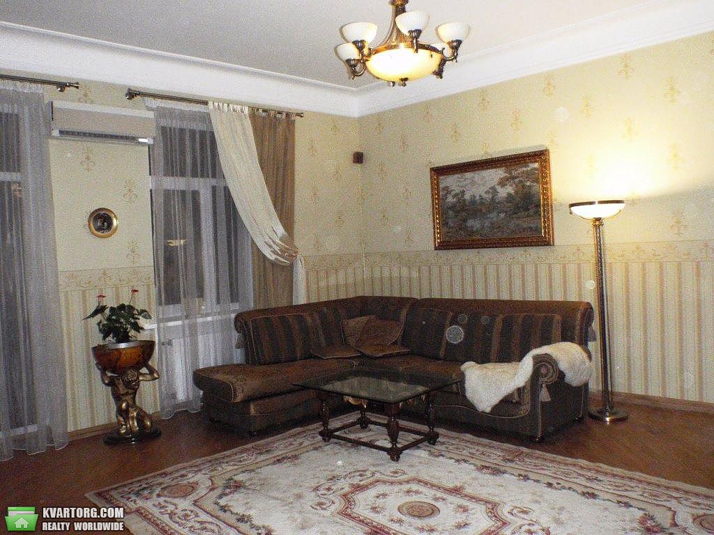 Rent out 2-room apartment. Киев,  Антоновича — photo 1