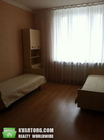 Rent out 3-room apartment. Киев,  Здолбуновская — photo 4