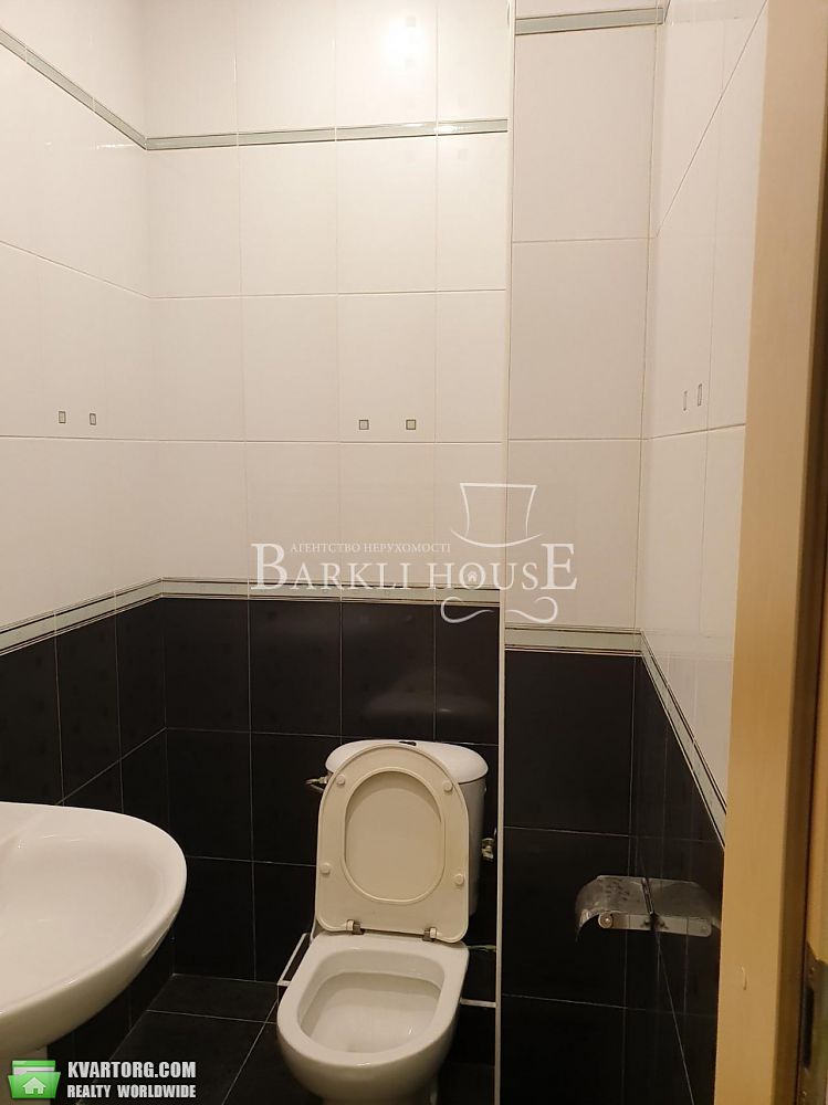 Rent out 3-room apartment. Киев,  Дмитриевская — photo 10