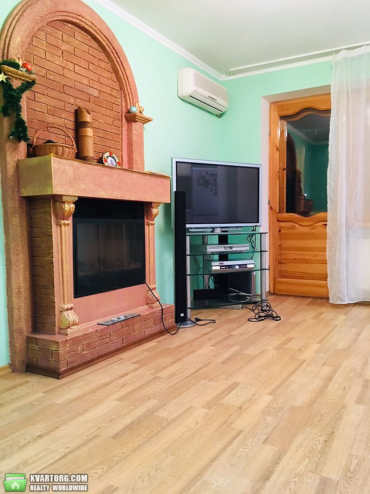 Rent out 2-room apartment. Киев,  Константиновская — photo 1