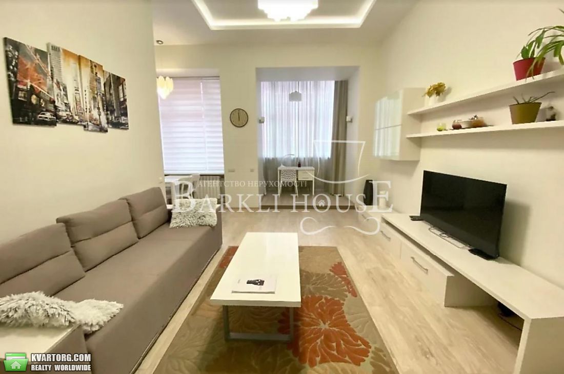 Rent out 2-room apartment. Киев,  Городецкого — photo 1