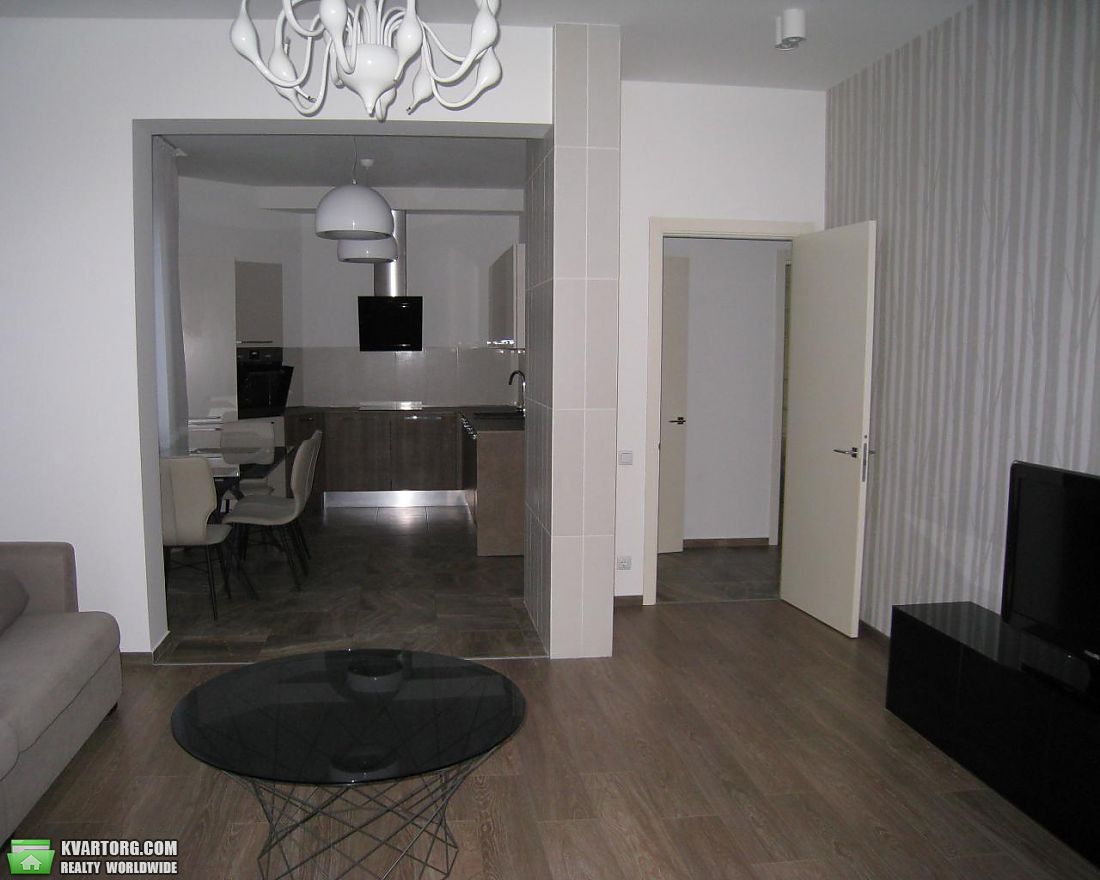 Rent out 3-room apartment. Киев,  Дмитриевская — photo 3