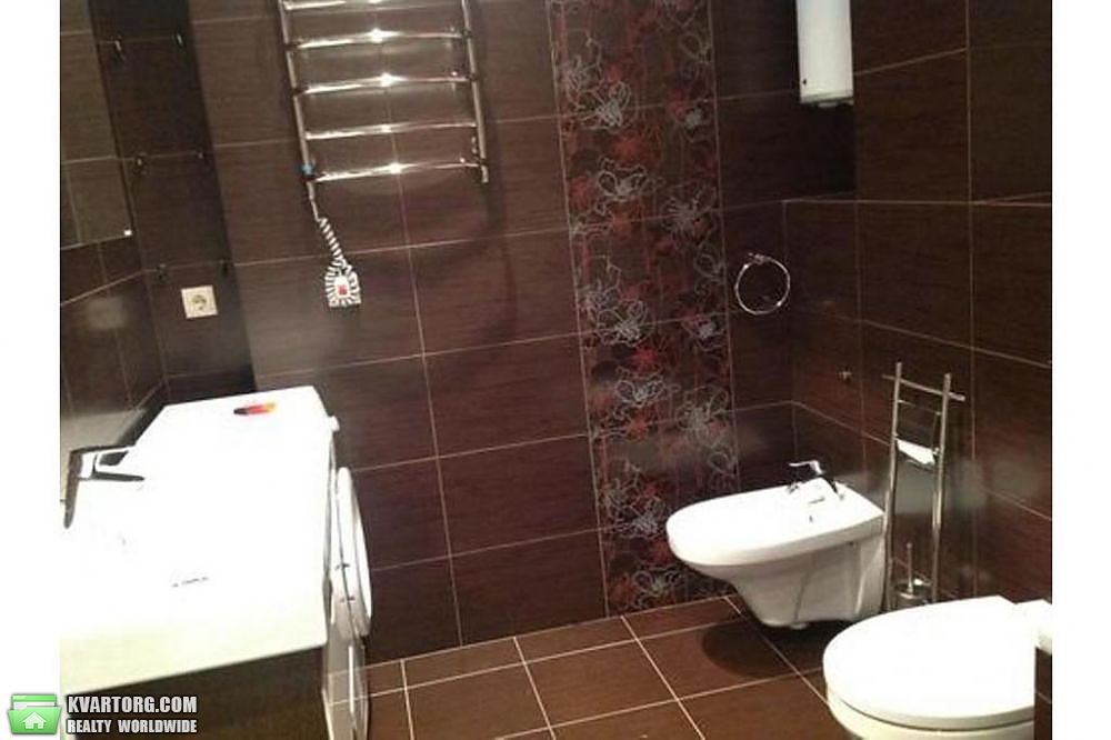 Rent out 2-room apartment. Киев,  Чавдар — photo 8