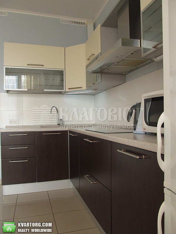 Rent out 1-room apartment. Киев,  Жилянская — photo 6