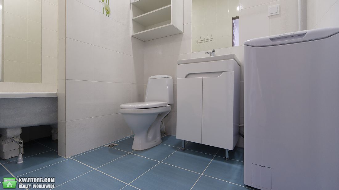 Rent out 2-room apartment. Чернигов, проспект победы — photo 6