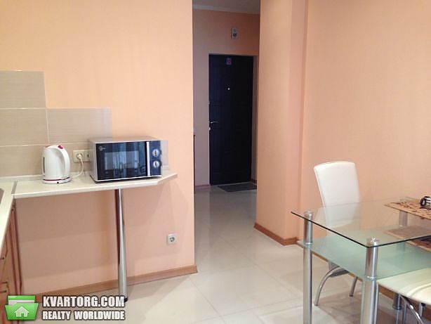 Rent out 1-room apartment. Киев, Регенераторная — photo 7