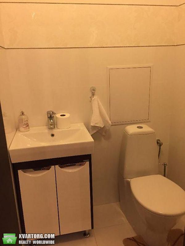 Rent out 2-room apartment. Киев, Лобановского проспект — photo 8