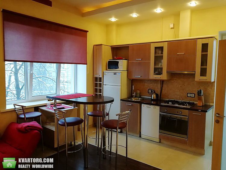 Rent out 2-room apartment. Киев,  Институтская — photo 3