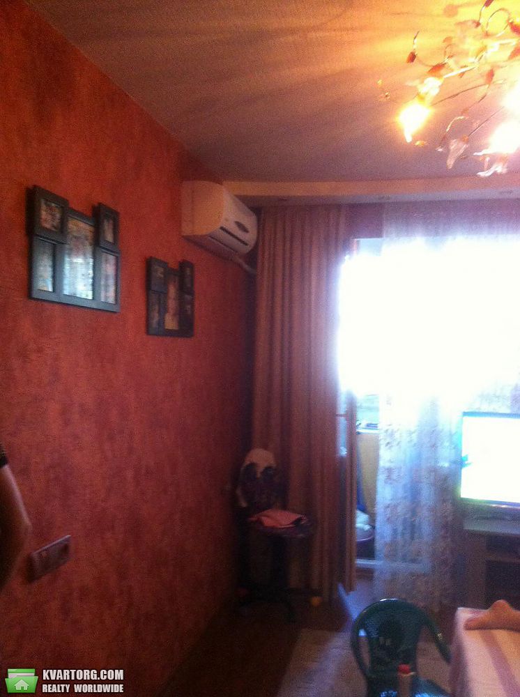 Sell 2-room apartment. Днепропетровск, Набережная Победы-4 — photo 5