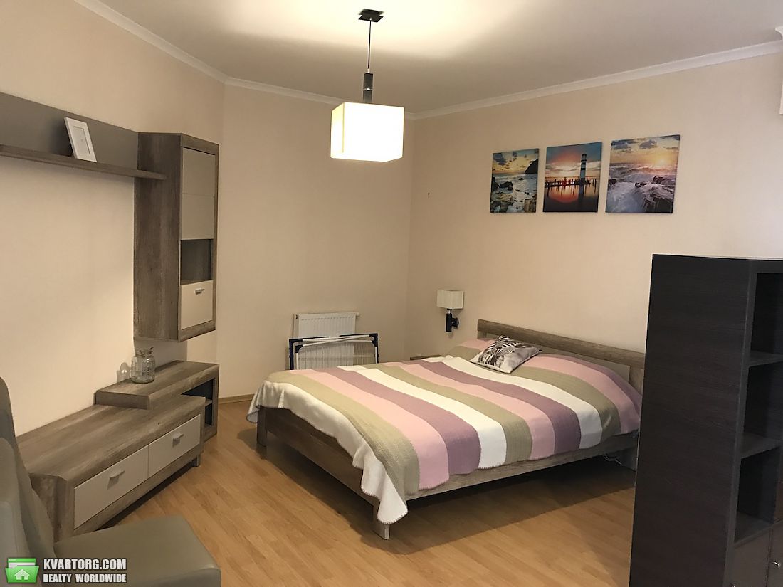 продам 1-комнатную квартиру. Киев,   Комарова - фото 3