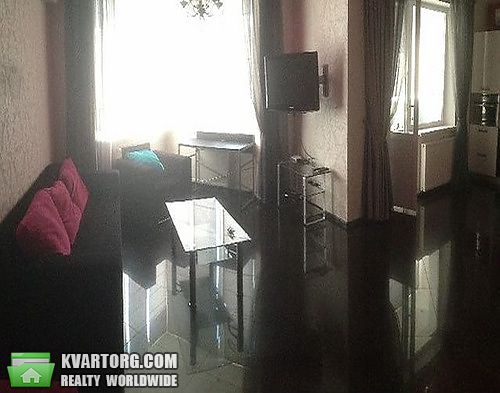 Rent out 1-room apartment. Киев,  Салютная — photo 5