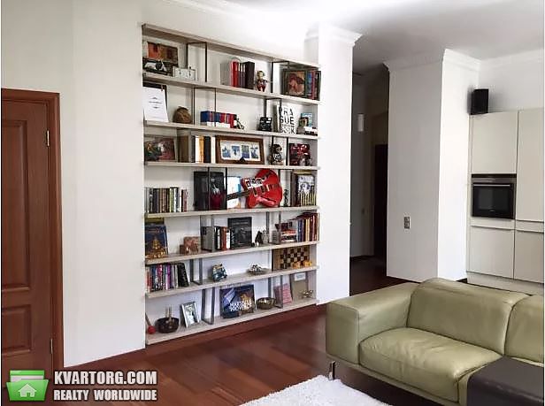 Rent out 2-room apartment. Киев,  Жилянская — photo 9