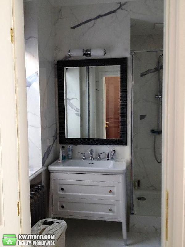 Rent out 2-room apartment. Киев,  Институтская — photo 7