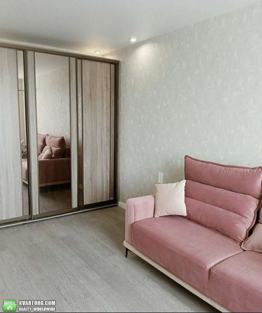 Rent out 1-room apartment. Днепропетровск, Слобожанский — photo 6